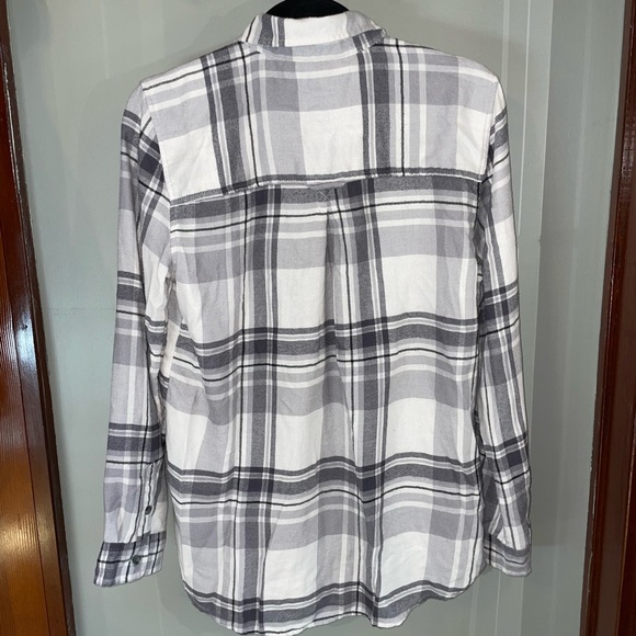 AE Flannel Medium - Picture 3 of 4